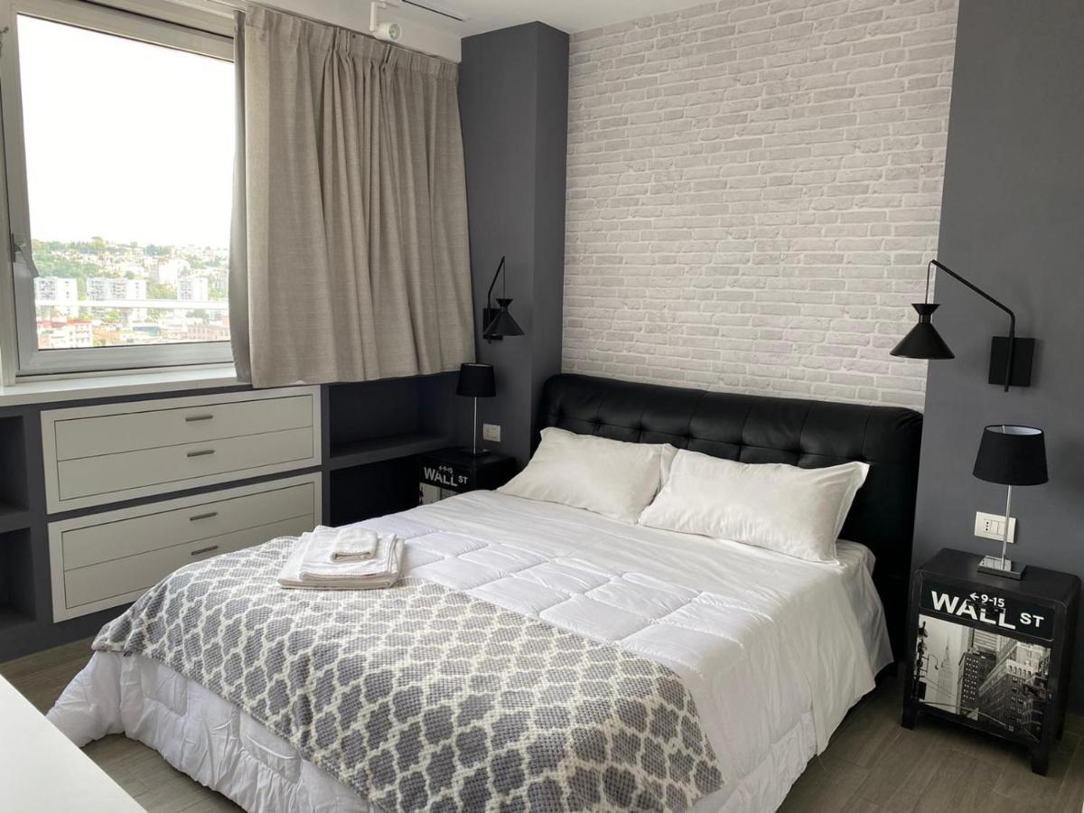 2B Fifteen Floor Suite Napoli Exterior photo