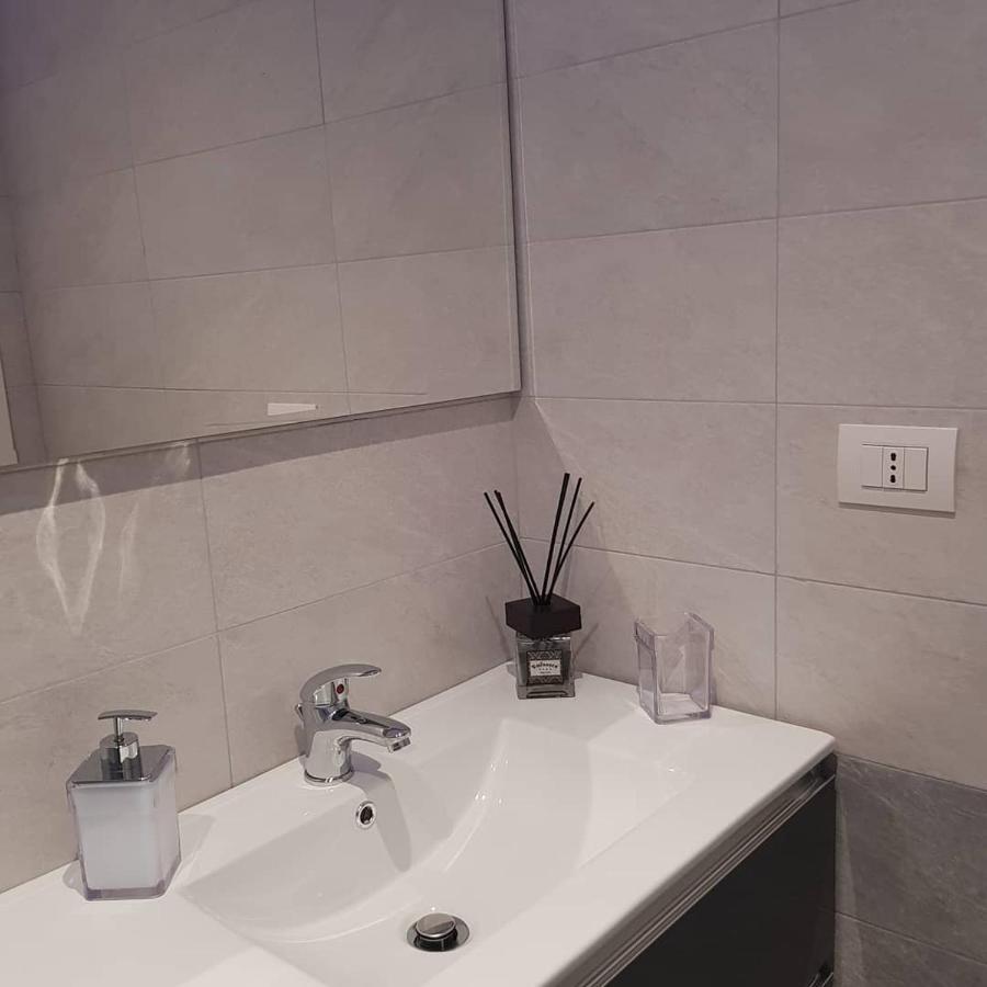 2B Fifteen Floor Suite Napoli Exterior photo